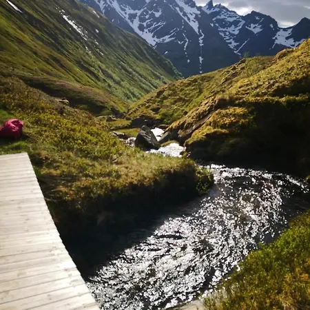 Lofothouse - A Luxury In Lofoten Tatil Evi Laupstad